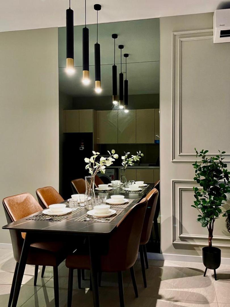 Quill Luxury 3pax Designer By Hausome Apartemen
