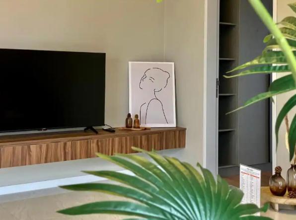 Quill Luxury 3pax Designer By Hausome Apartemen