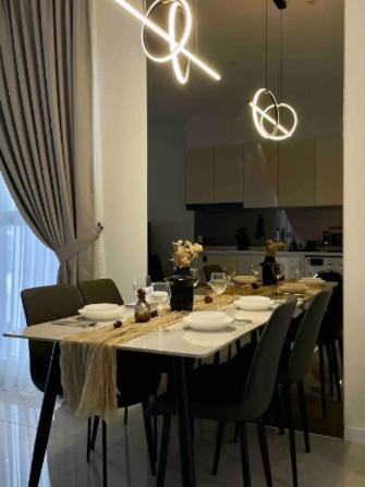 Quill Luxury 3pax Designer By Hausome Apartment Kuala Lumpur