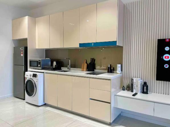 Quill Luxury 3pax Designer By Hausome Pangsapuri
